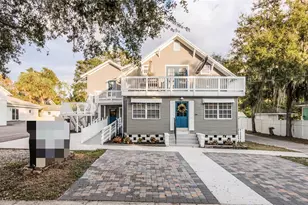 822 N Donnelly St, Mount Dora, FL 32757 - Photo 1