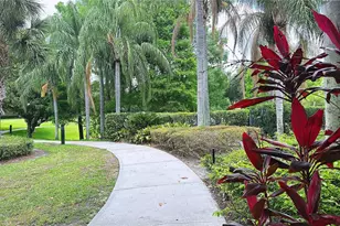 6451 Old Park Ln, Orlando, FL 32835 - Photo 25