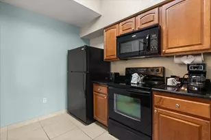 8125 Resort Village Dr, Orlando, FL 32821 - Photo 9