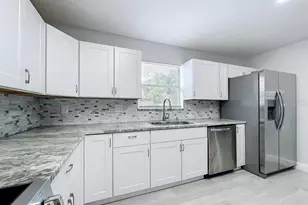 12368 Killian St, Spring Hill, FL 34609 - Photo 11