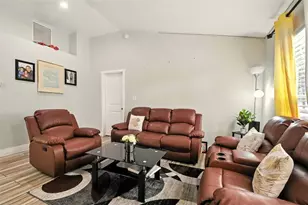 6084 Brookhill Cir, Orlando, FL 32810 - Photo 11