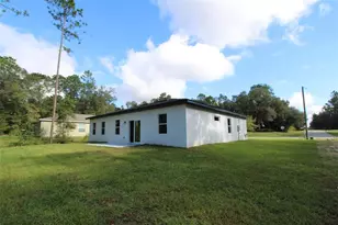 9118 N Cortlandt Dr, Citrus Springs, FL 34434 - Photo 11