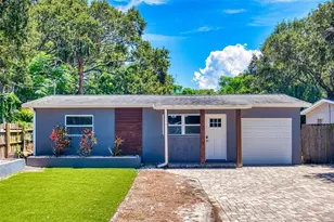 811 E 10th Ave, New Smyrna Beach, FL 32169 - Photo 1