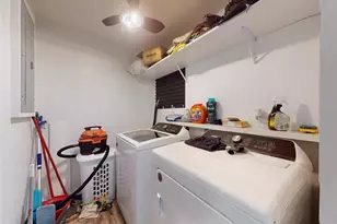 811 E 10th Ave, New Smyrna Beach, FL 32169 - Photo 33