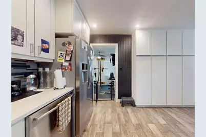 811 E 10th Avenue, New Smyrna Beach, FL 32169 - Photo 11