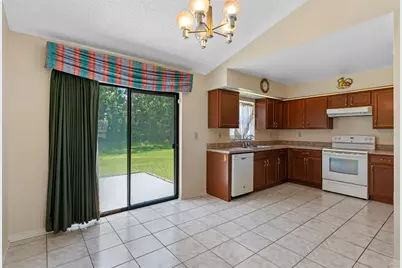 3395 Pineridge Circle, Kissimmee, FL 34746 - Photo 15