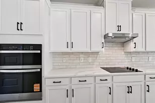 10809 Heirloom Farms Run, Parrish, FL 34219 - Photo 11