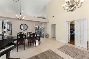 8040 St Andrews Cir, Orlando, FL 32835 - Photo 3