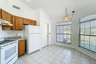 2211 Fairmont Cir, Orlando, FL 32837 - Photo 9