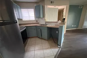 1940 Lake Atriums Cir, Orlando, FL 32839 - Photo 5