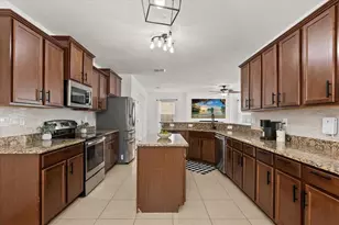 3597 Umbrella Ct, Tavares, FL 32778 - Photo 13