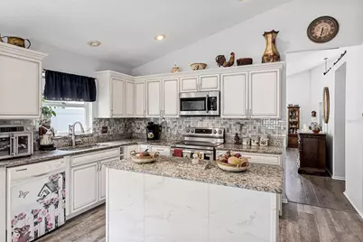 226 Rochester Loop, Davenport, FL 33897 - Photo 9