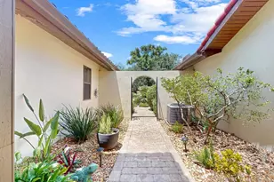 159 Coventry Cir, Haines City, FL 33844 - Photo 5