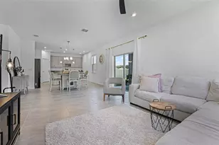 33315 Rembrandt Ln, Sorrento, FL 32776 - Photo 5