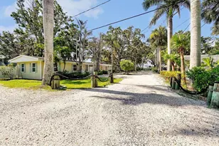 1800 Kofresi Ct, Ruskin, FL 33570 - Photo 31