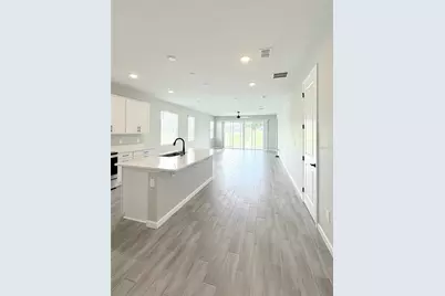 10157 Spring Lake Drive, Clermont, FL 34711 - Photo 3