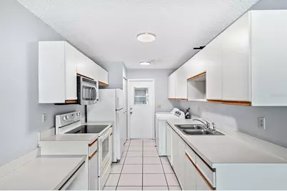 523 Winter Terrace #523, Winter Haven, FL 33881 - Photo 5