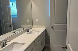 2435 Standing Rock Cir, Oakland, FL 34787 - Photo 19