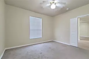 3700 Castle Pines Ln, Orlando, FL 32839 - Photo 9