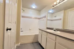 3700 Castle Pines Ln, Orlando, FL 32839 - Photo 11