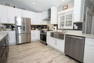 424 Meadow Green Dr, Davenport, FL 33837 - Photo 9