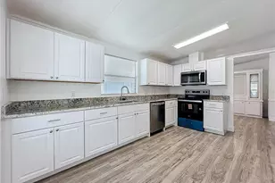 143 Westwood Dr, Leesburg, FL 34748 - Photo 5