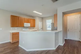 10501 Marsanne Pl, Riverview, FL 33578 - Photo 5