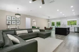 30502 Seaforth Dr, Sorrento, FL 32776 - Photo 3