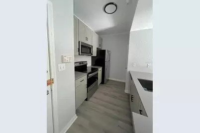 911 N Orange Avenue #246, Orlando, FL 32801 - Photo 5