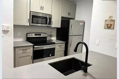 911 N Orange Avenue #246, Orlando, FL 32801 - Photo 3