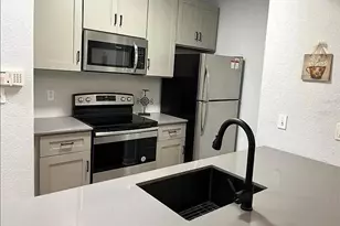 911 N Orange Ave, Orlando, FL 32801 - Photo 3