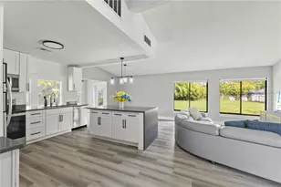 17 S Flag Ct, Kissimmee, FL 34759 - Photo 9