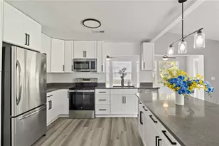 17 S Flag Ct, Kissimmee, FL 34759 - Photo 11