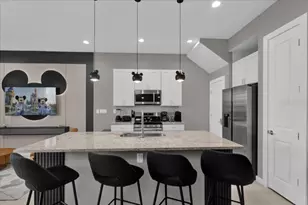 7518 Sunflower Cir, Kissimmee, FL 34747 - Photo 9