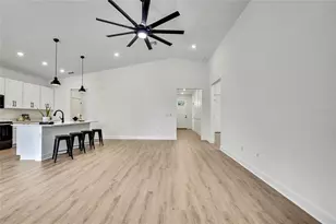 6589 Freeport Dr, Spring Hill, FL 34608 - Photo 5