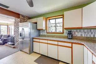 900 N Harbor Terrace, Tavares, FL 32778 - Photo 35