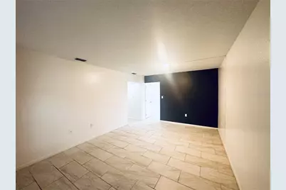 101 Lake Hunter Drive #15, Lakeland, FL 33803 - Photo 11