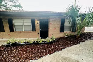 101 Lake Hunter Dr, Lakeland, FL 33803 - Photo 1