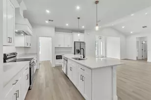 1608 Hickory Ridge Dr, Fruitland Park, FL 34731 - Photo 13