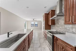 9195 Chandler Dr, Groveland, FL 34736 - Photo 7