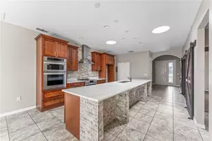 9195 Chandler Dr, Groveland, FL 34736 - Photo 11