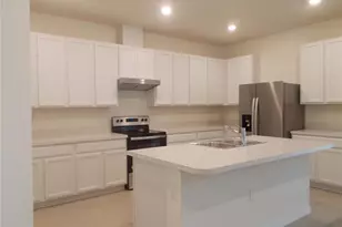 565 Overpool Ave, Davenport, FL 33896 - Photo 25