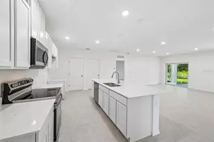 12040 Ramona Ave, Port Charlotte, FL 33981 - Photo 11