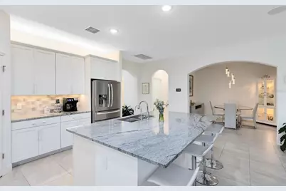 2090 Standing Rock Circle, Oakland, FL 34787 - Photo 5