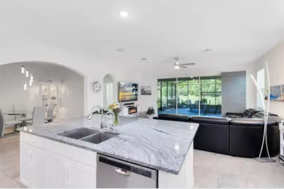 2090 Standing Rock Circle, Oakland, FL 34787 - Photo 7