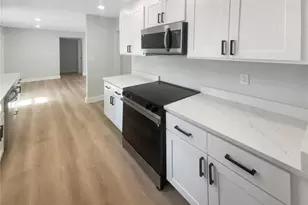 7812 N 53rd St, Tampa, FL 33617 - Photo 15