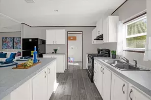 2738 10th St, Orlando, FL 32820 - Photo 7