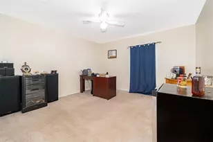 1040 Tawny Eagle Dr, Groveland, FL 34736 - Photo 27