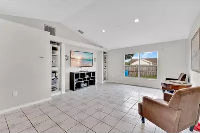 623 Oakpark Loop, Davenport, FL 33837 - Photo 3