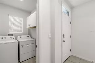 935 August Sky Dr, Deltona, FL 32738 - Photo 25